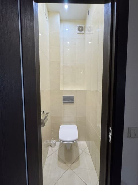 2 комн., 63 м², Сталинка, Центр - район пл. Дружбы 2