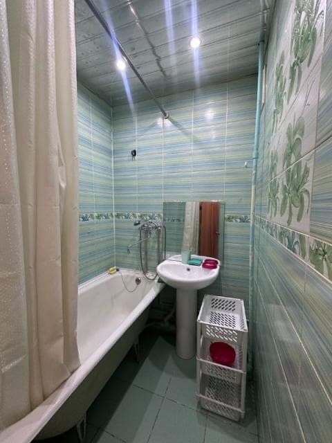 3 комн., 62 м², КПД, Авиапорт 9