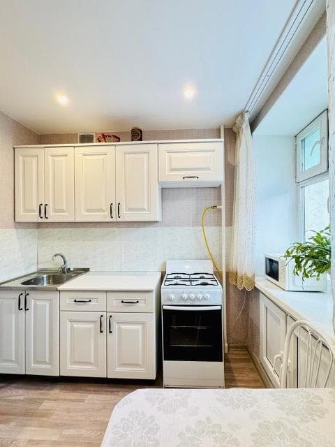 1 комн., Блочный, Центр - район пл. Орджоникидзе 4