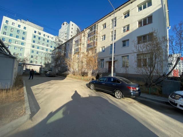 2 комн., 43 м², Блочный, Центр - район пл. Орджоникидзе 16