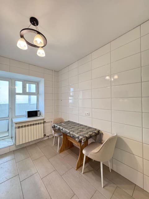 2 комн., 65 м², Инд. планировка, Центр - район пл. Дружбы