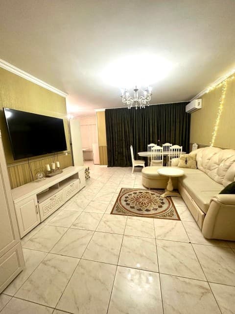 3 комн., 117 м², Монолитно-каркасный, Центр - район пл. Дружбы 2