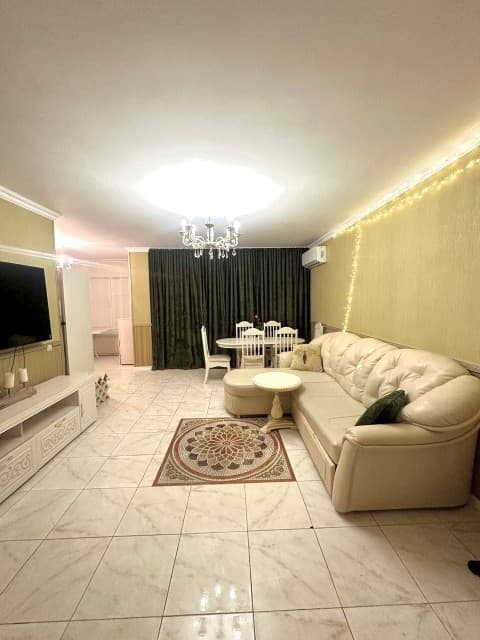 3 комн., 117 м², Монолитно-каркасный, Центр - район пл. Дружбы 6