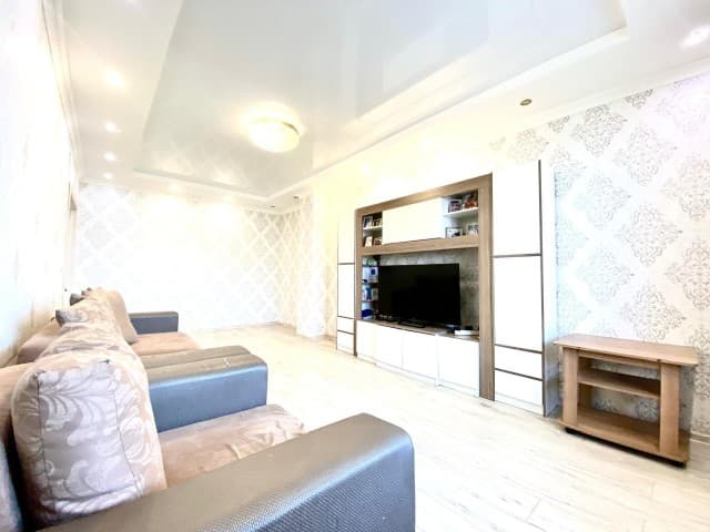 3 комн., Инд. планировка, 103 квартал (Ростелеком) 2