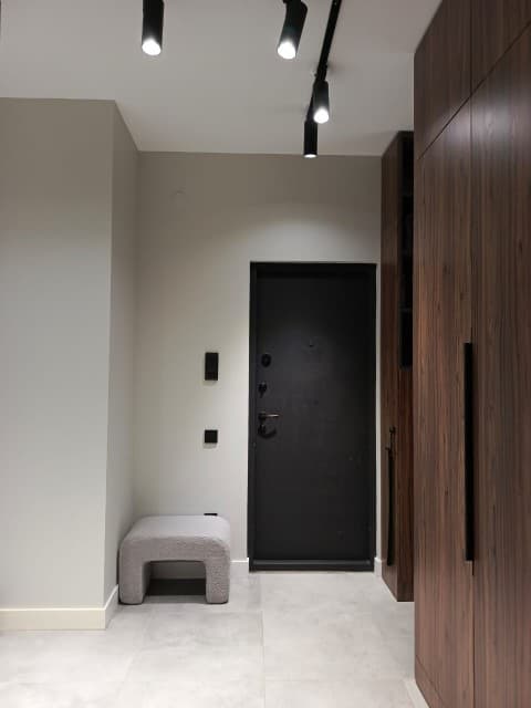 3 комн., 87 м², Инд. планировка, Центр - район пл. Орджоникидзе 9