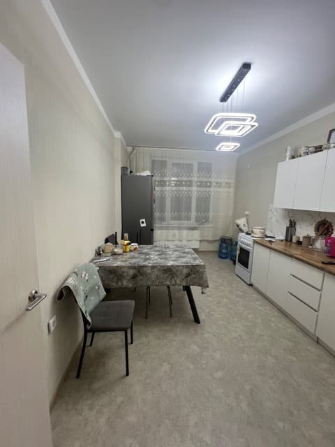 2 комн., 82 м², Монолитно-каркасный, Звездный