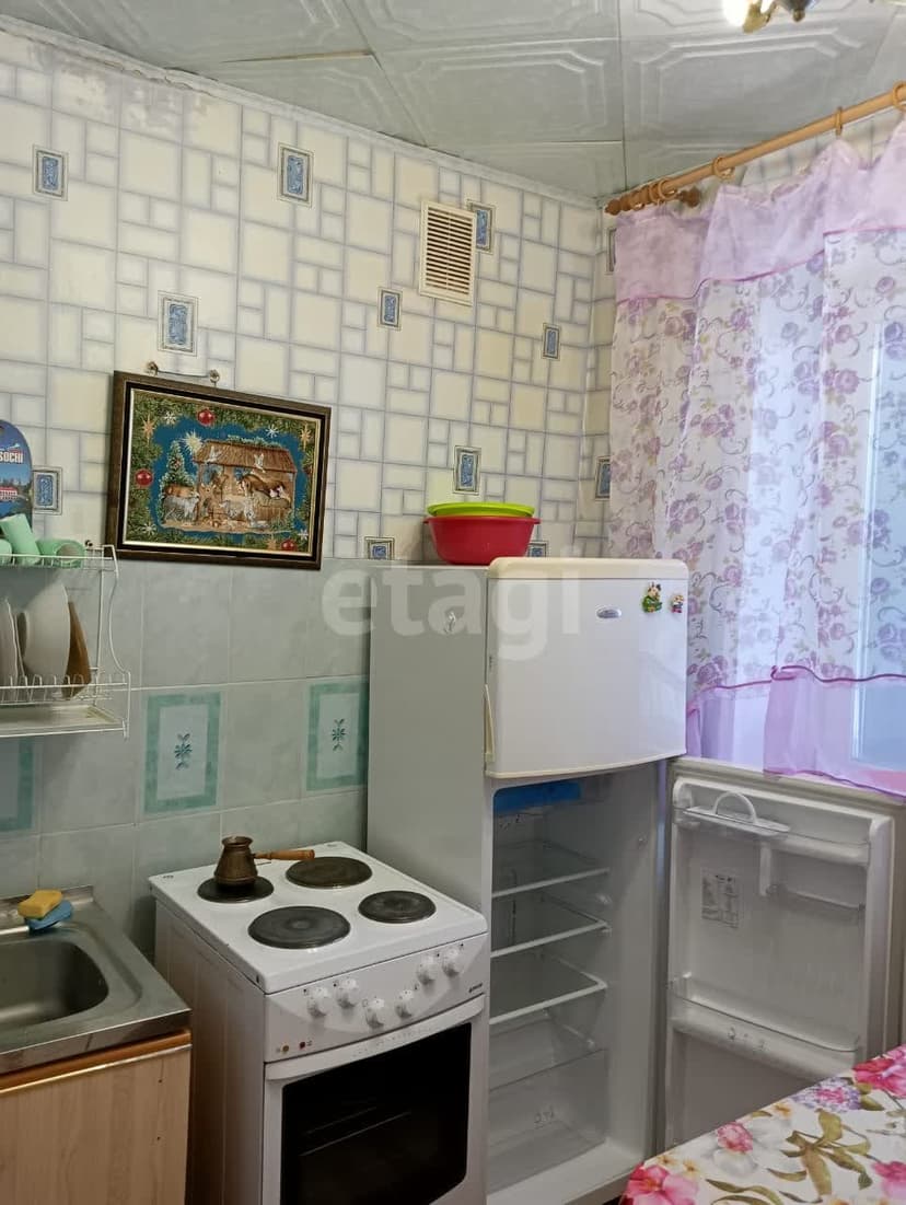 3 комн., 58 м², Инд. планировка 6