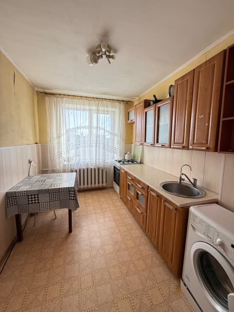 4 комн., 70 м², КПД, Крытый рынок 5