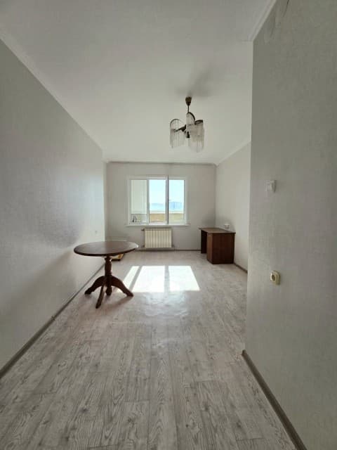 1 комн., 35 м², Блочный, Областная больница, рынок "Манньыаттаах" 3