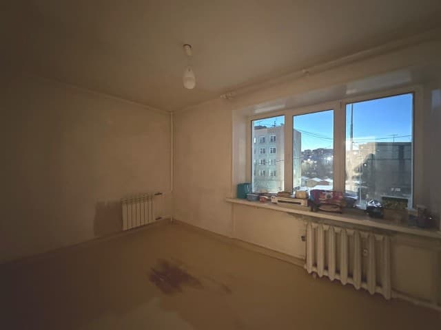 3 комн., Хрущевка, Центр - район пл. Орджоникидзе 7