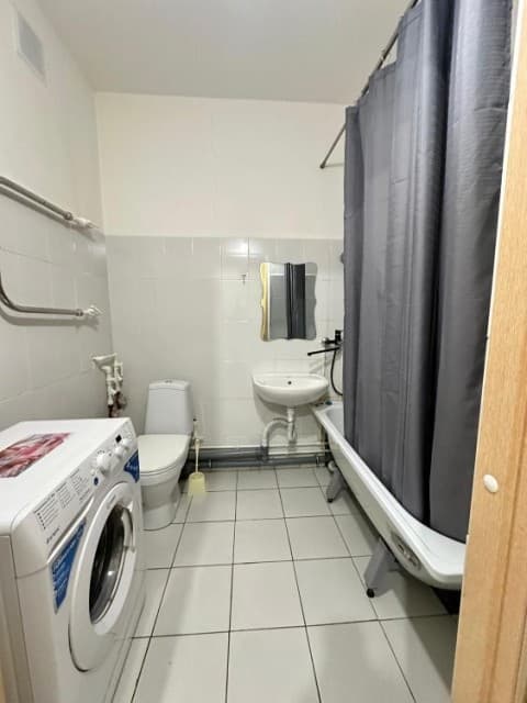 Студия, 27 м², Монолитно-каркасный, Областная больница, рынок "Манньыаттаах" 10