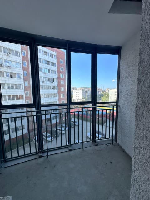 3 комн., 63 м², Монолитно-каркасный, Студгородок 4