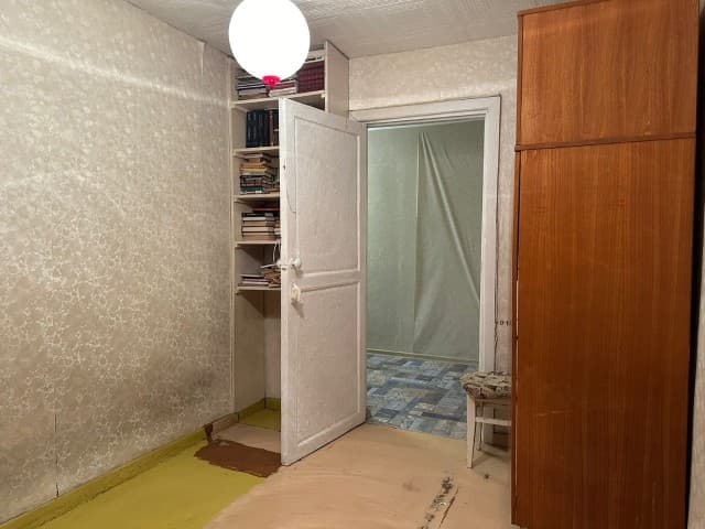 3 комн., Хрущевка, Центр - район пл. Орджоникидзе 11