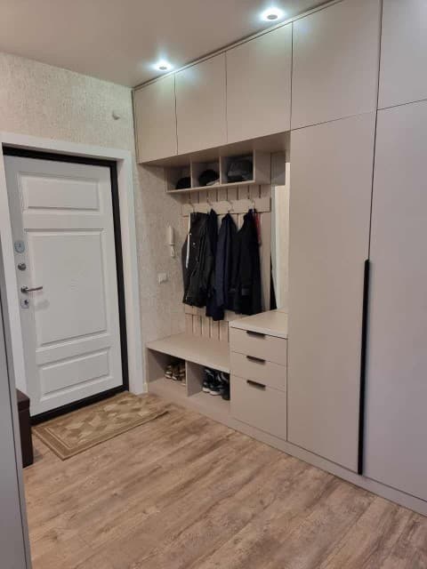 2 комн., 68 м², Монолитно-каркасный, Авторынок 4