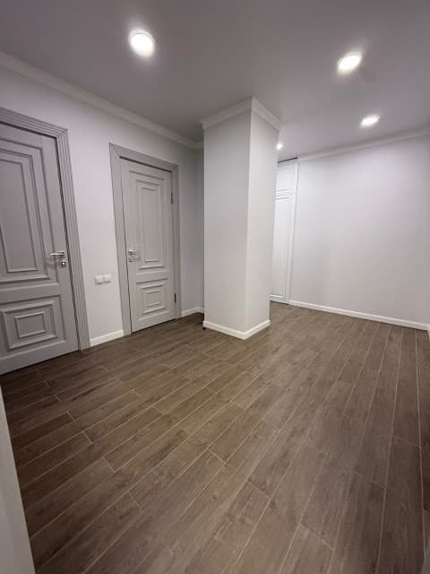 2 комн., 61 м², Монолитно-каркасный, Дом быта 4