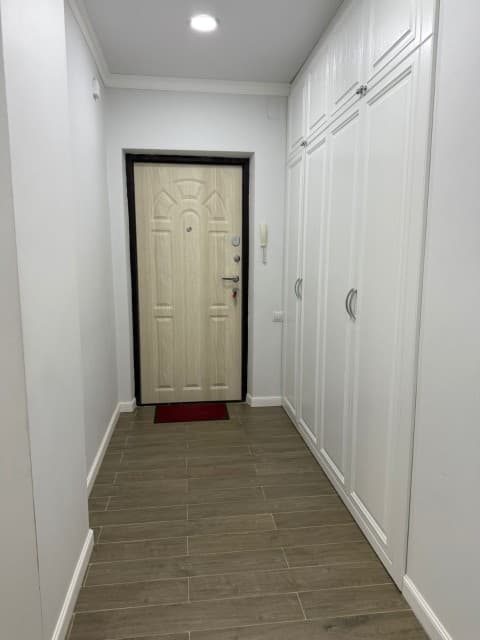 2 комн., 61 м², Монолитно-каркасный, Дом быта 5