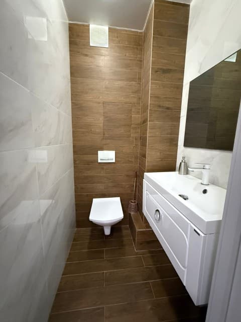 2 комн., 61 м², Монолитно-каркасный, Дом быта 6