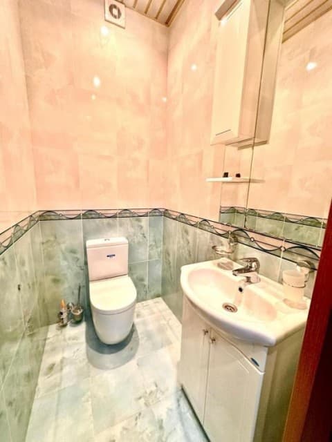 4 комн., 142 м², Монолитно-каркасный, Центр - район пл. Ленина 17