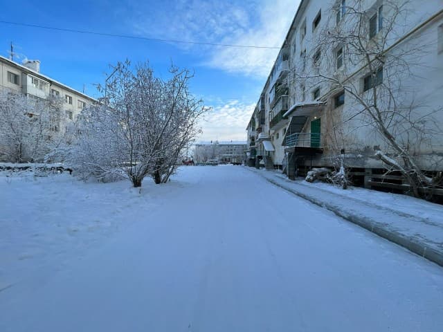 3 комн., 57 м², Блочный, Жатай 20