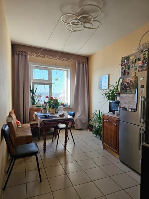 3 комн., 97 м², Блочный, Сайсары 2