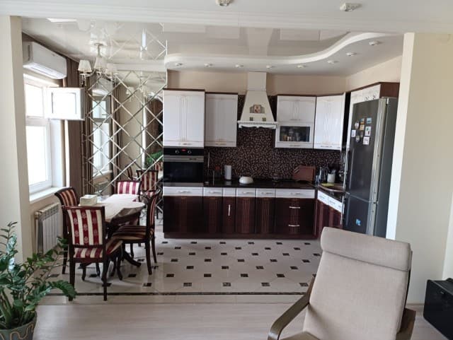 2 комн., Монолитно-каркасный, Крестьянский рынок, стадион "Туймаада" 3