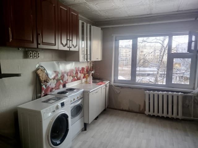 1 комн., 26 м², Дерев. б/у, 103 квартал (Ростелеком)