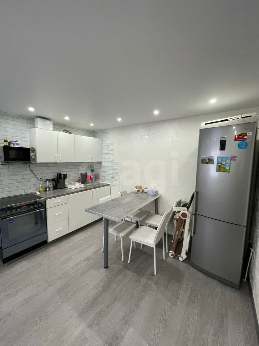 3 комн., 39 м², Каркасно-щитовой 2