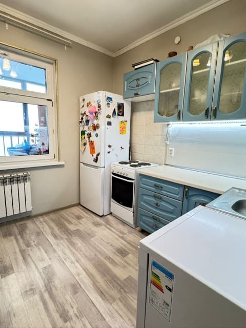 1 комн., 36 м², Монолитно-каркасный, Областная больница, рынок "Манньыаттаах" 2