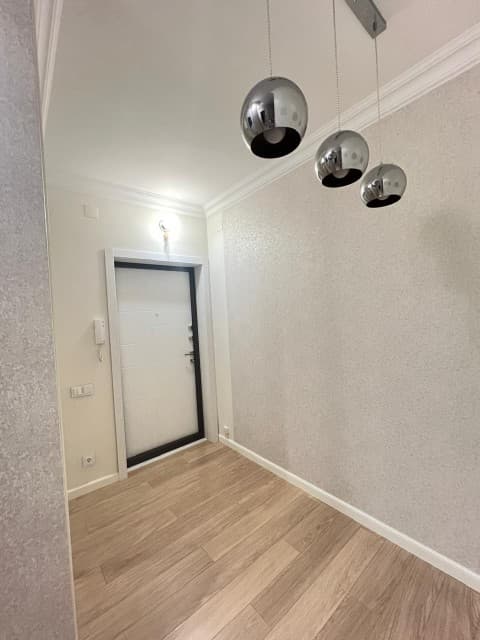 3 комн., 75 м², Другое, Сахацирк 7