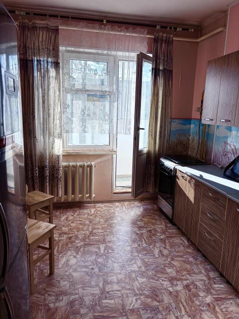 1 комн., 37 м², Блочный, 17 квартал 4