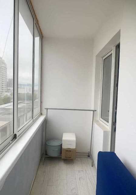 1 комн., Блочный, Областная больница, рынок "Манньыаттаах" 5