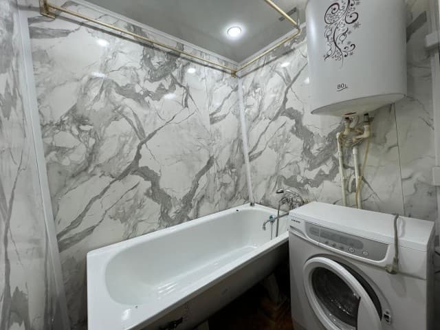 2 комн., 43 м², Дерев. б/у, Авиагруппа 8