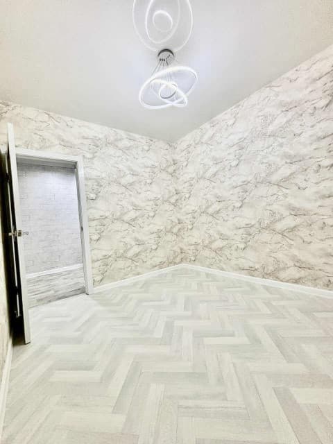 3 комн., 71 м², Блочный, Глазная больница 16