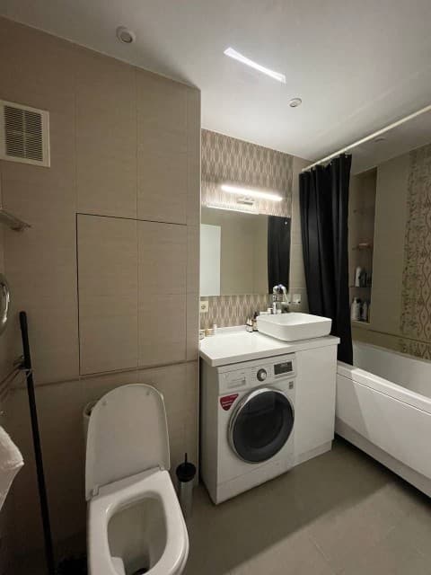 2 комн., 64 м², Инд. планировка, Сахацирк 5