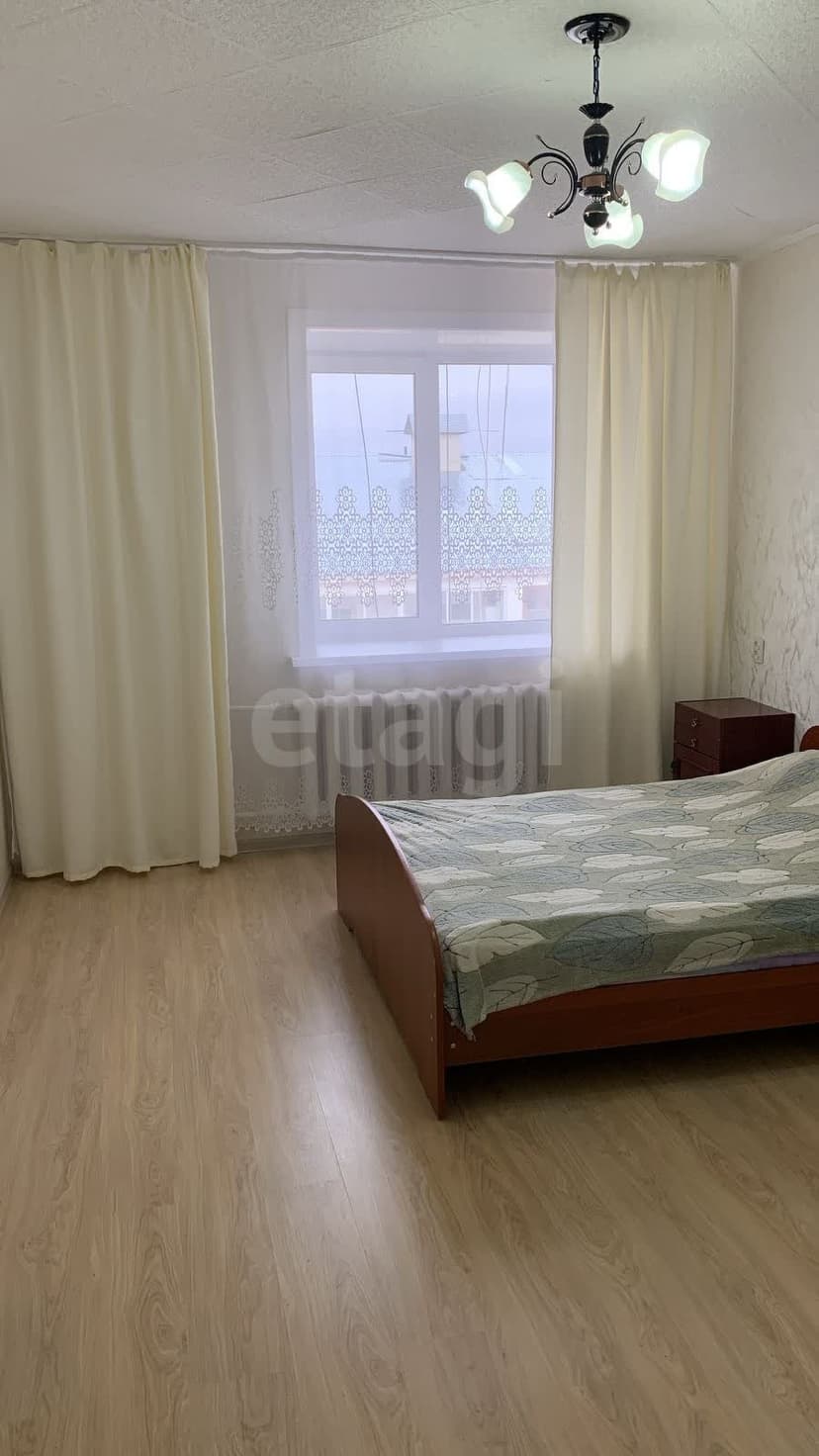 4 комн., 93 м², Инд. планировка 9