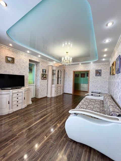 3 комн., Инд. планировка, Старый город 2