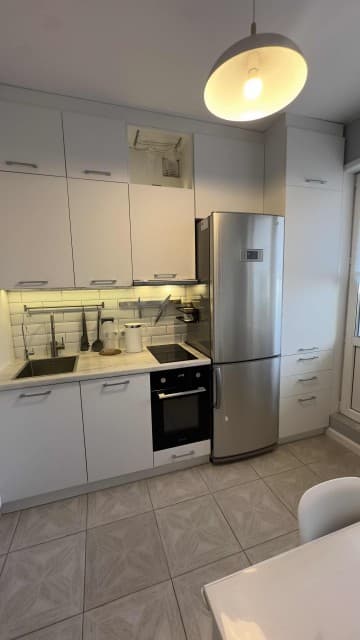 1 комн., 37 м², Блочный, Кинотеатр Лена 13