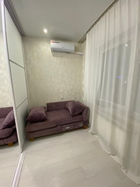 1 комн., 37 м², Монолитно-каркасный, Кинотеатр Лена 3