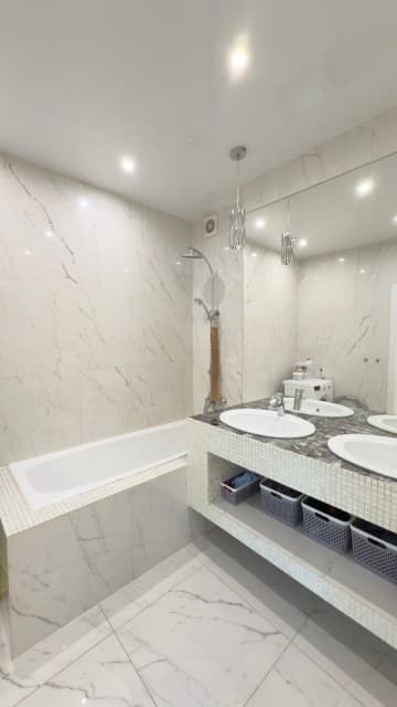 3 комн., 88 м², Монолитно-каркасный, Центр - район пл. Комсомольская