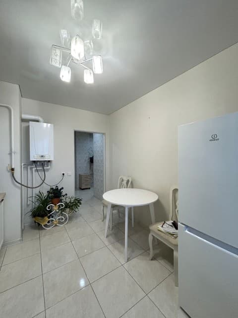 1 комн., 40 м², Монолитно-каркасный, Автодорожная 7