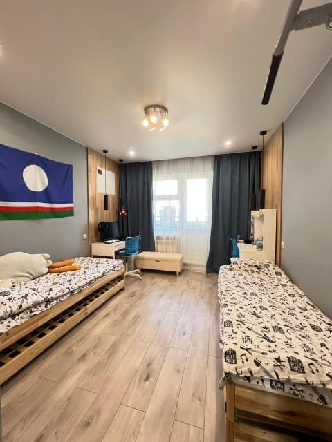 4 комн., 93 м², Блочный, Вилюйский тракт 10