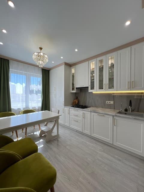 4 комн., 93 м², Блочный, Вилюйский тракт 8