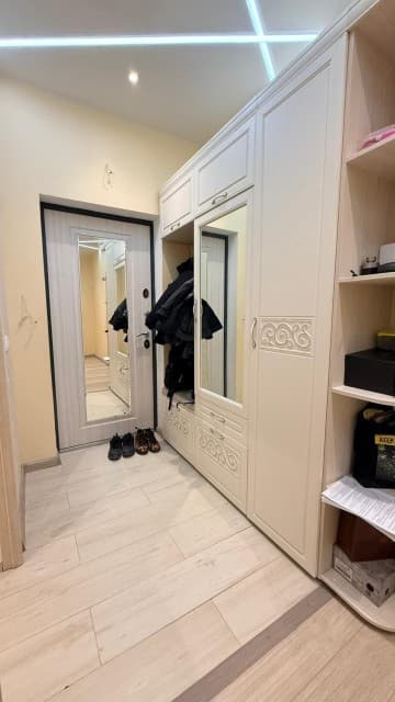 2 комн., 112 серия, 203 мкрн. 5