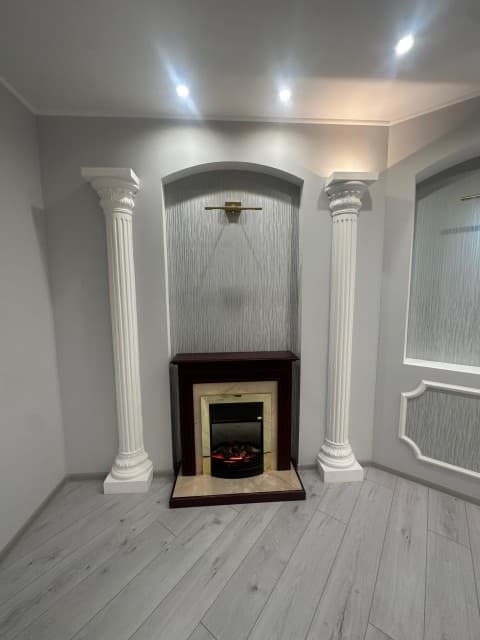 2 комн., 90 м², Инд. планировка, Дом быта 10