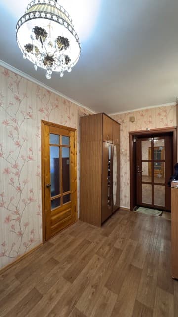 4 комн., 95 м², Инд. планировка, Центр - район пл. Орджоникидзе 10
