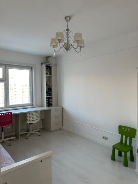 3 комн., 88 м², Монолитно-каркасный, Центр - район пл. Комсомольская 3