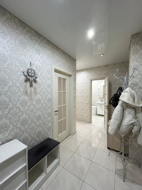 1 комн., 40 м², Монолитно-каркасный, Автодорожная 9