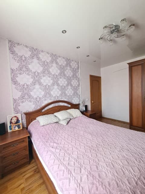 4 комн., 71 м², КПД, Авиапорт 8