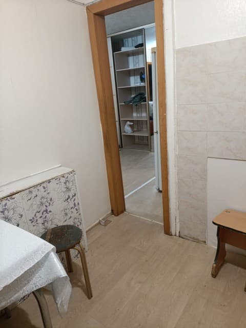 2 комн., 41 м², Блочный, Кинотеатр Лена 2