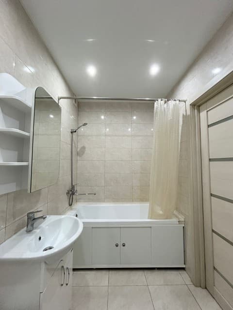 1 комн., 40 м², Монолитно-каркасный, Автодорожная 12